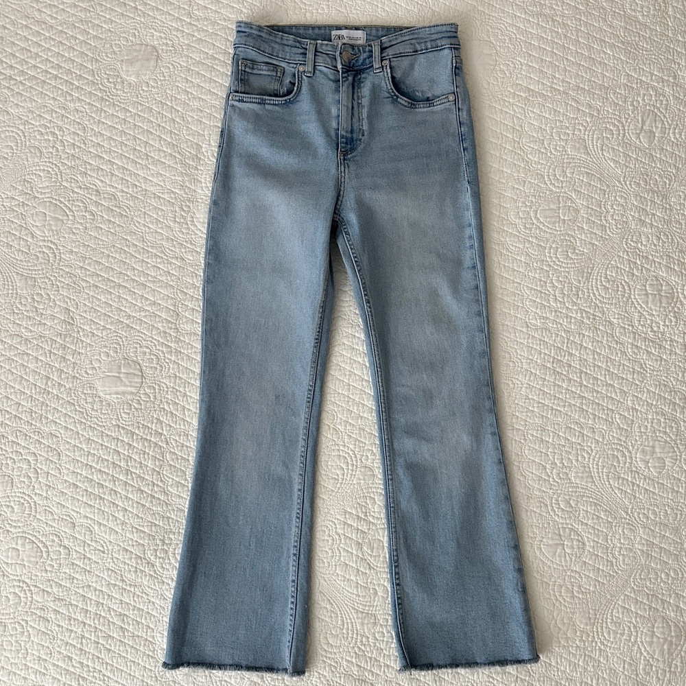 Zara Cropped Boot Cut Flare Light Wash Women's Jeans Size 4 Denim